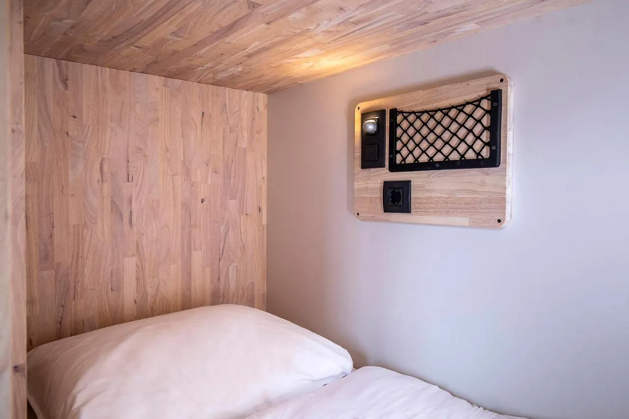 The Bee Hostel Amsterdam Netherlands