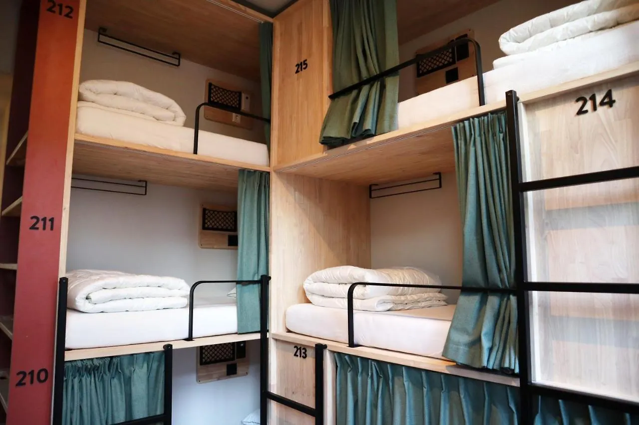 The Bee Hostel Amsterdam Netherlands